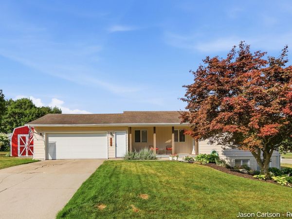 3100 Beechcrest Drive, Hudsonville, MI 49426