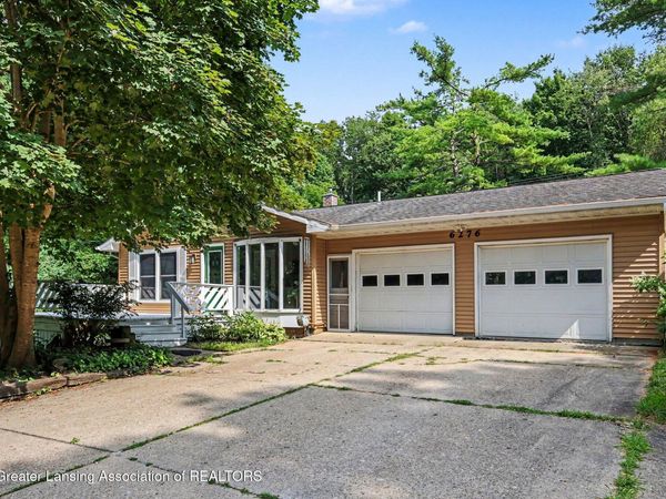 6276 Willow Highway, Grand Ledge, MI 48837