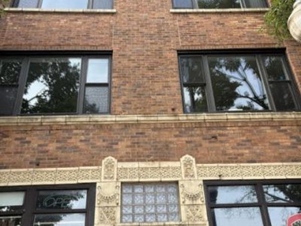 917 W Irving Park Road , Unit 3FW, Chicago, IL 60613