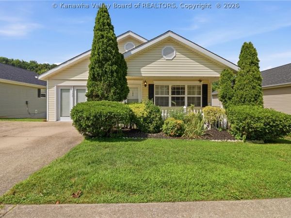 100 Palm Drive, Huntington, WV 25705
