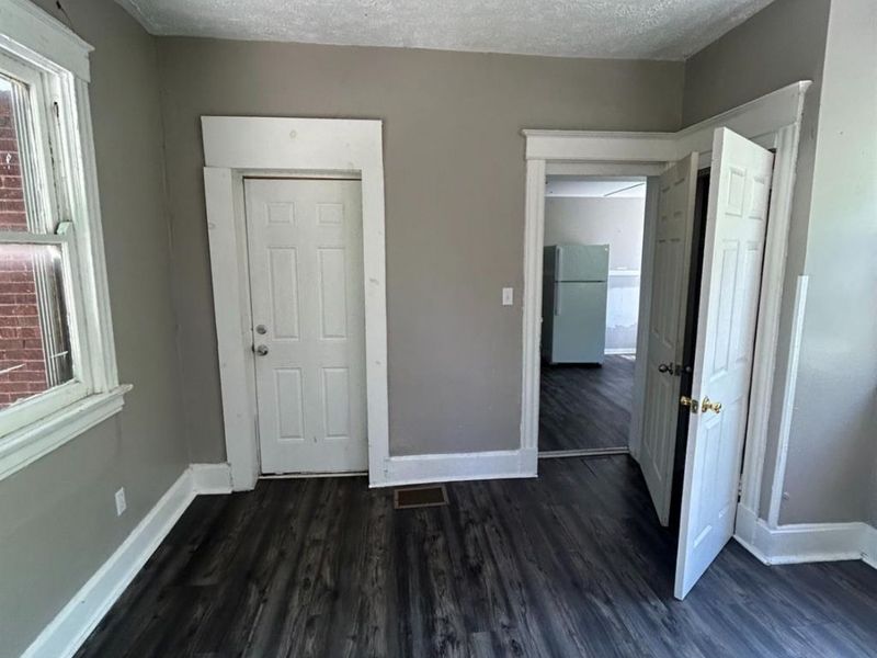 811 S FRED SHUTTLESWORTH Circle, Cincinnati, OH 45229 Photo 2