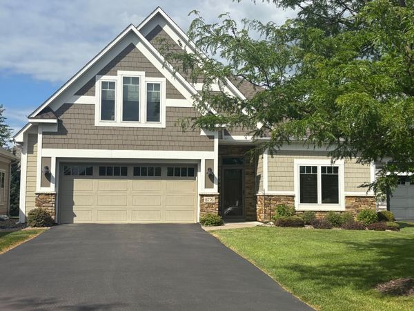 8776 Upper 7th Place , Lake Elmo, MN 55042