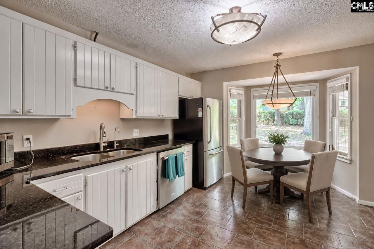 130 Parlock Road  Photo 6