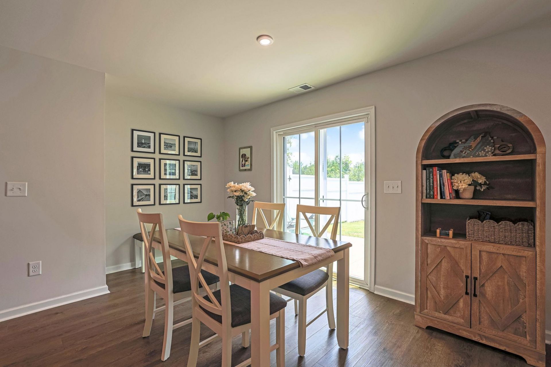 1019 Oak Meadow Dr.  Photo 13