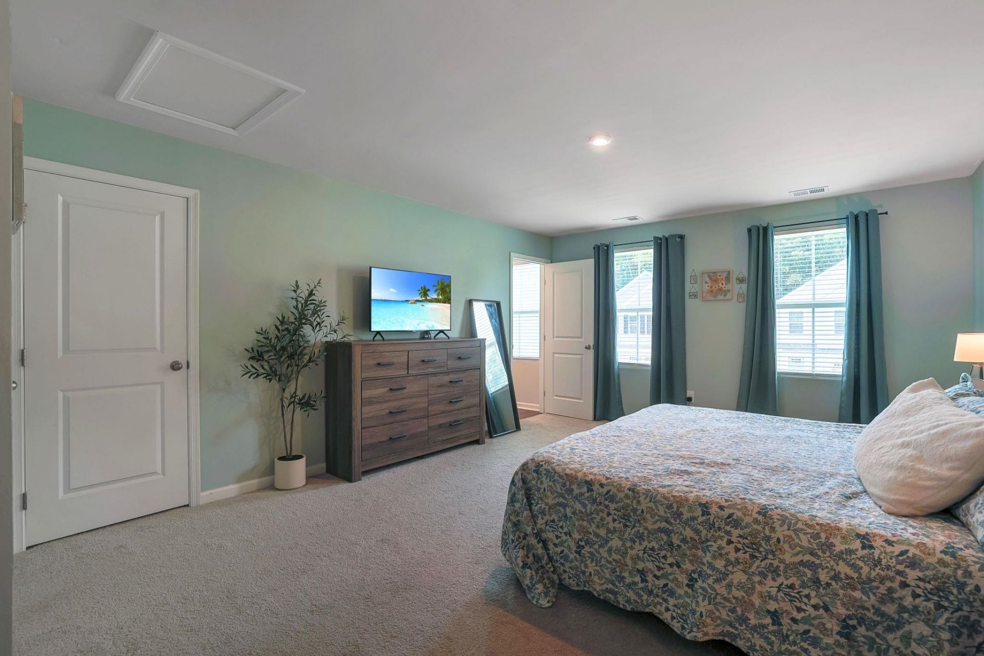 1019 Oak Meadow Dr.  Photo 15