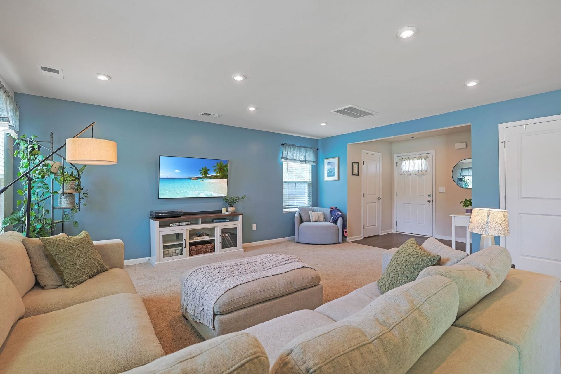 1019 Oak Meadow Dr.  Photo 4