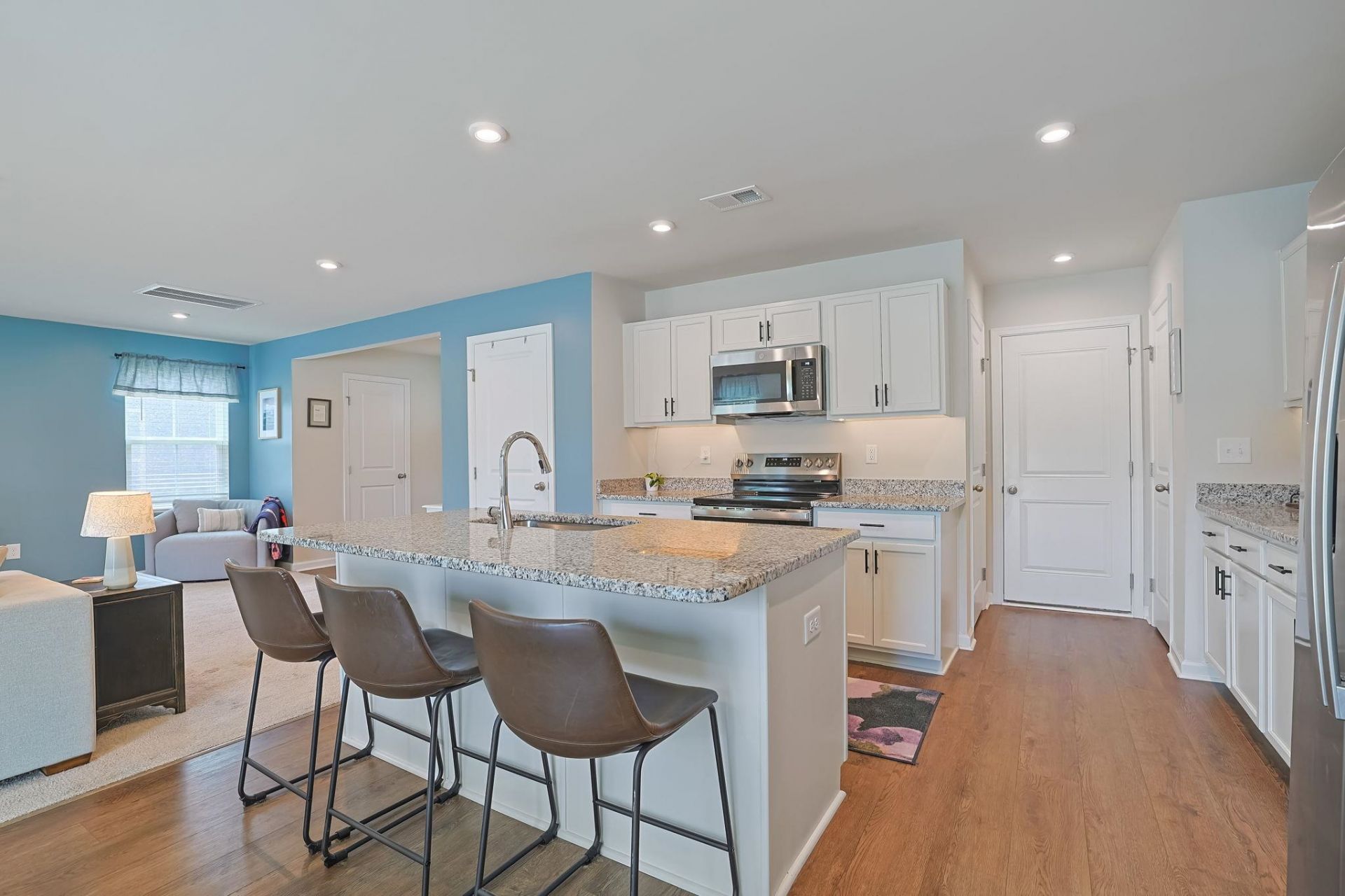 1019 Oak Meadow Dr.  Photo 9