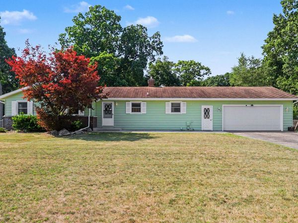 6480 Ormada Drive, Kalamazoo, MI 49048