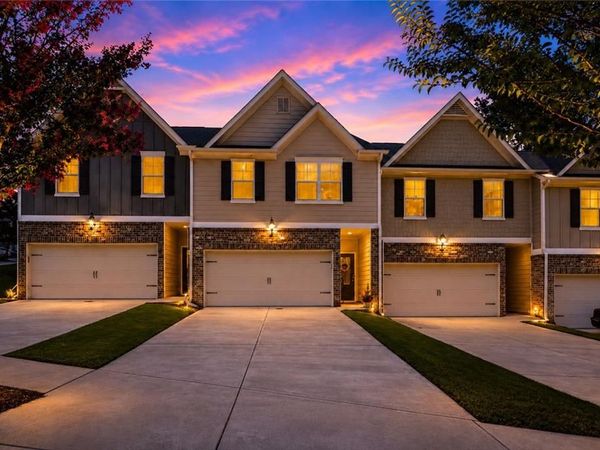 3642 Abbey Way , Gainesville, GA 30507