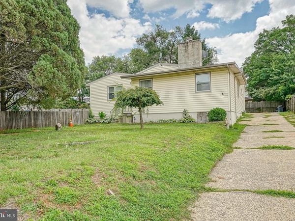 18 E 6TH AVENUE, RUNNEMEDE, NJ 08078