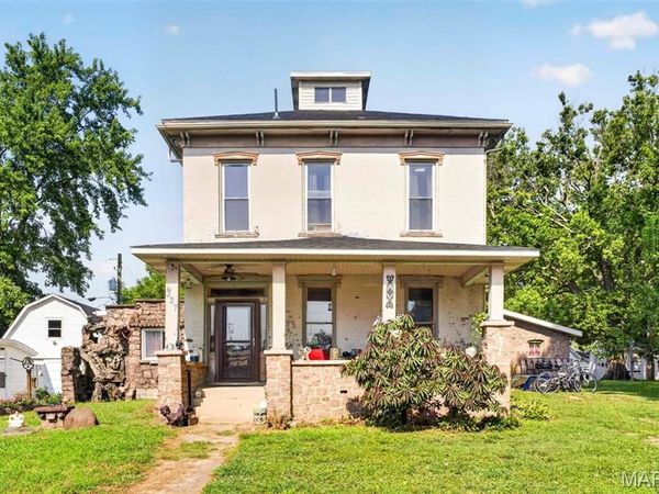 327 N 3rd Street , Greenville, IL 62246