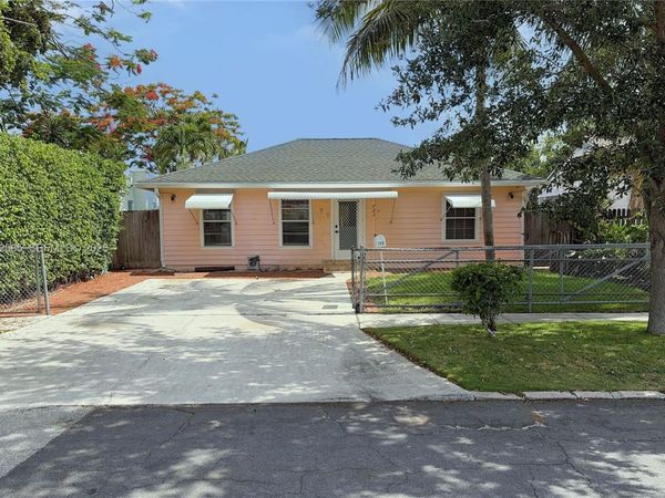 723 Valley Forge Rd, West Palm Beach, FL 33405