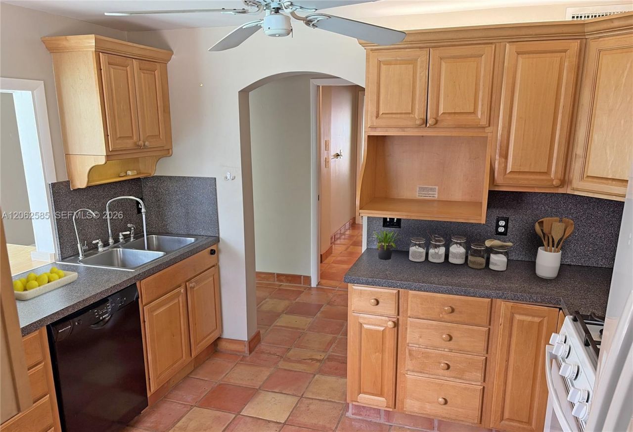 723 Valley Forge Rd, West Palm Beach, FL 33405 Photo