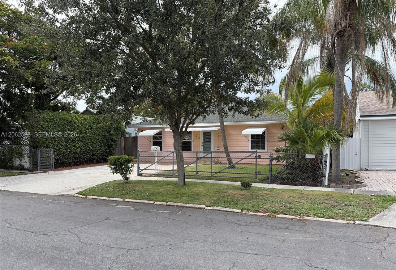 723 Valley Forge Rd , West Palm Beach, FL 33405 Photo