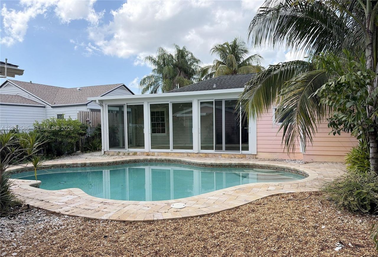 723 Valley Forge Rd, West Palm Beach, FL 33405 Photo