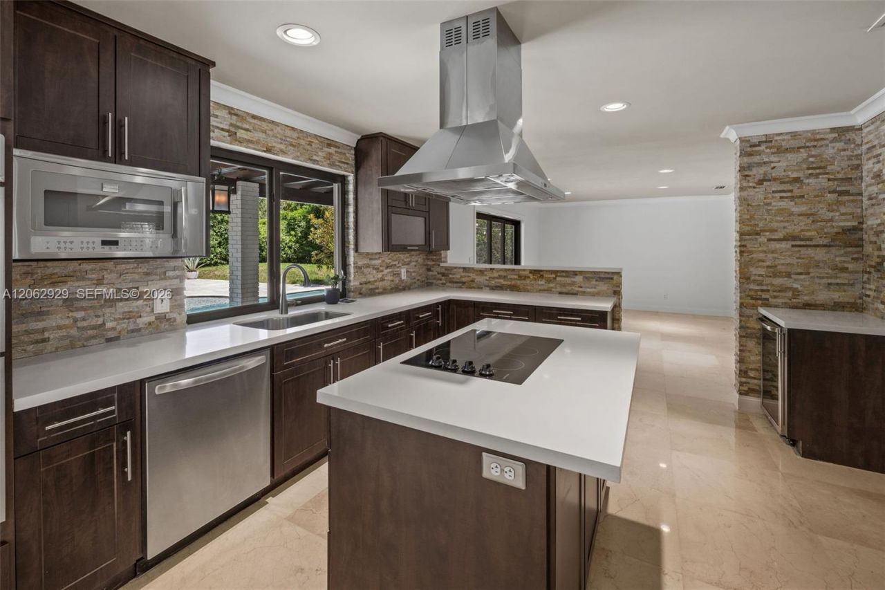 15221 SW 82nd Ave, Palmetto Bay, FL 33157 Photo