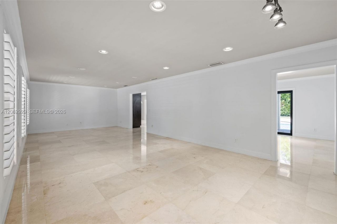 15221 SW 82nd Ave, Palmetto Bay, FL 33157 Photo