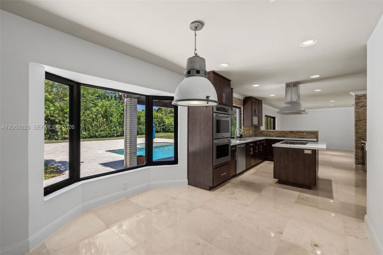 15221 SW 82nd Ave, Palmetto Bay, FL 33157 Photo