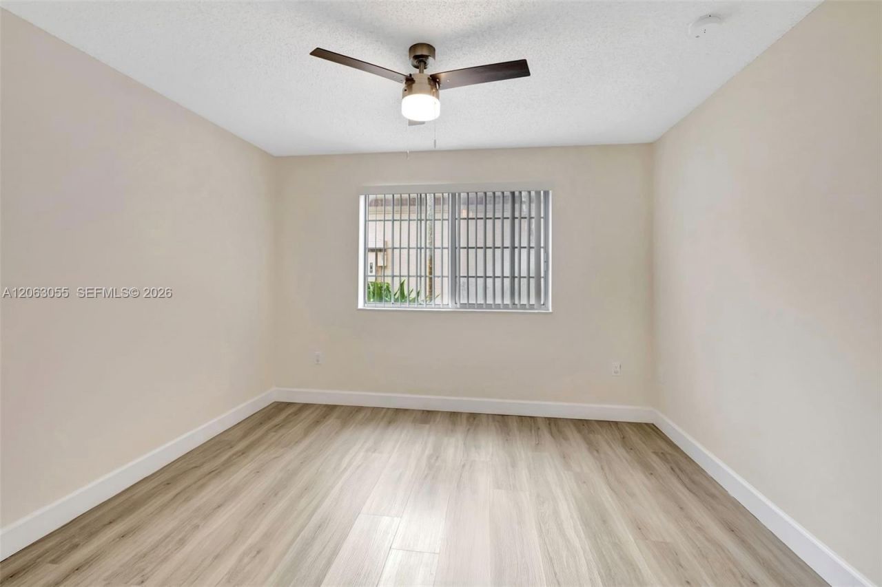 2009 SE 10th Ave, Unit 302, Fort Lauderdale, FL 33316 Photo
