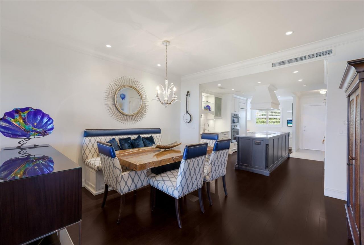 7001 Gulf Of Mexico Drive, Unit 24, Longboat Key, FL 34228 Photo