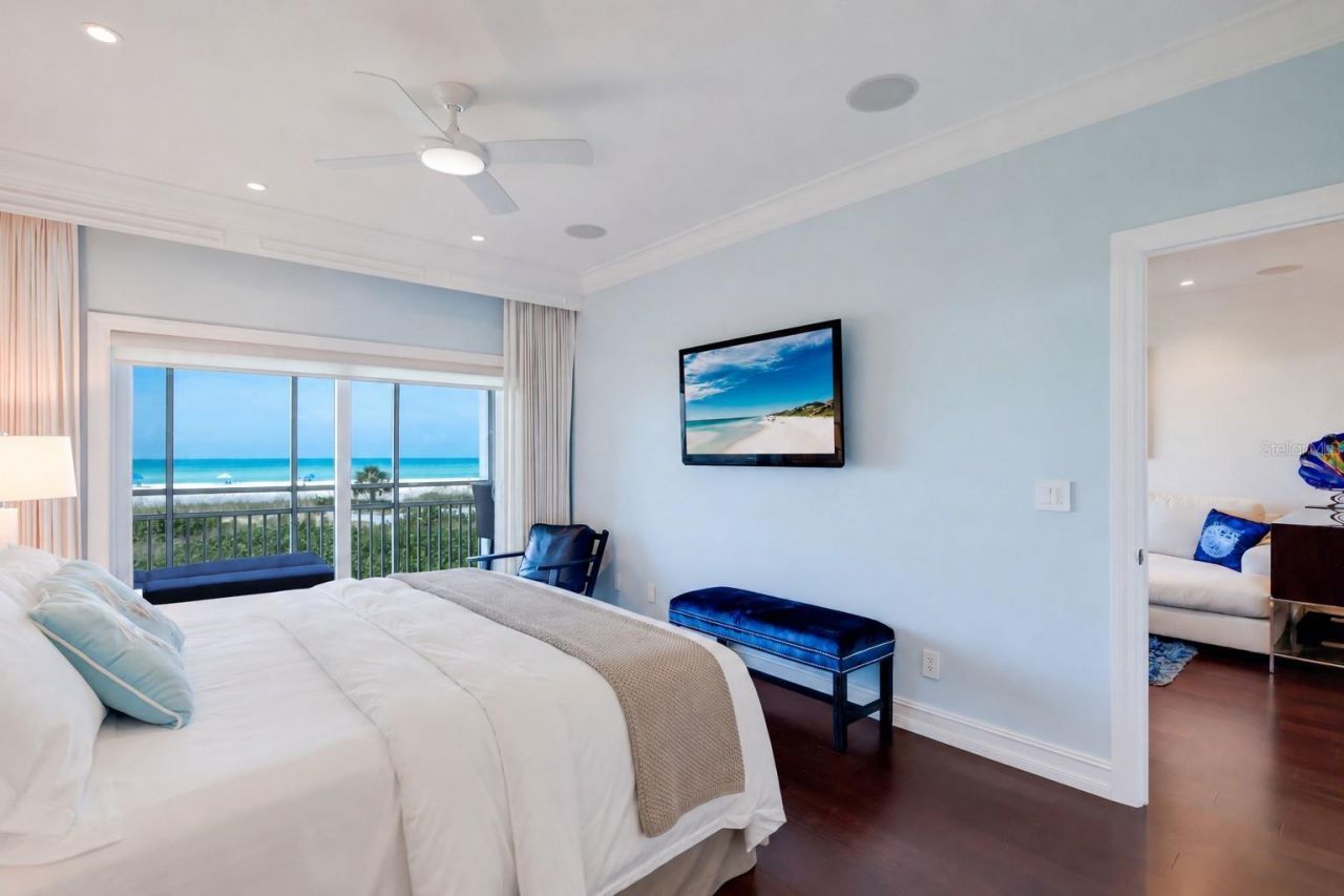7001 Gulf Of Mexico Drive, Unit 24, Longboat Key, FL 34228 Photo