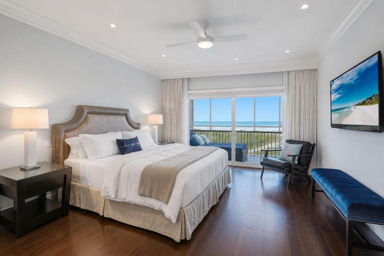 7001 Gulf Of Mexico Drive, Unit 24, Longboat Key, FL 34228 Photo