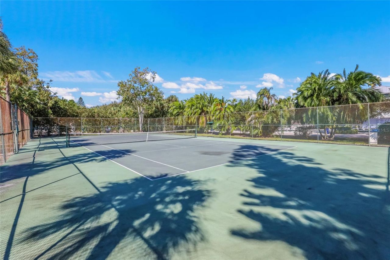7001 Gulf Of Mexico Drive, Unit 24, Longboat Key, FL 34228 Photo