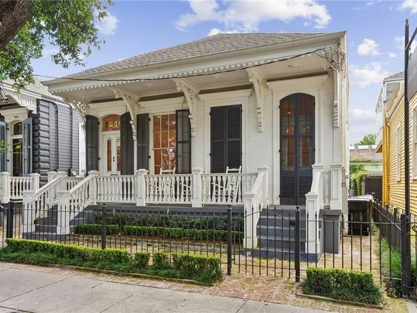 3646 MAGAZINE Street, New Orleans, LA 70115