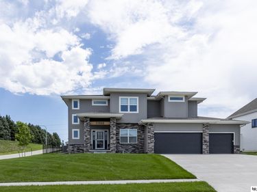 11503 S 115th Street, Papillion, NE 68046