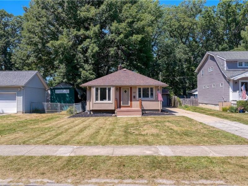 24914 E Oakland, Bay Village, OH 44140 Photo 10