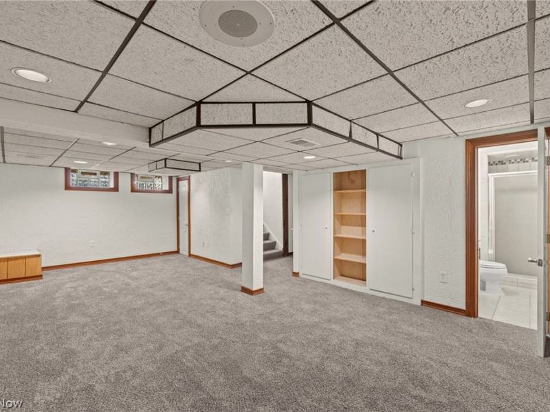 24914 E Oakland, Bay Village, OH 44140 Photo 4