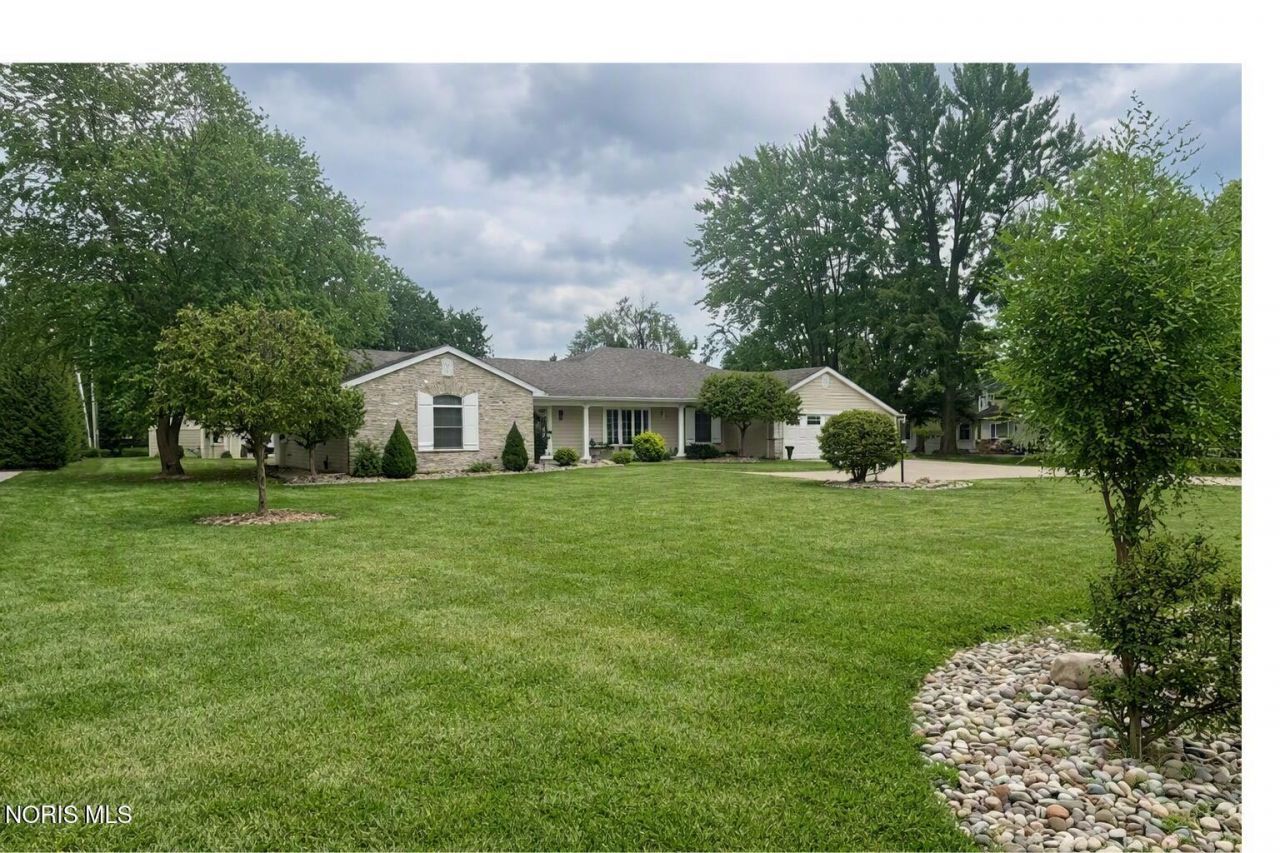 217 Kettenring Drive, Defiance, OH 43512 Main Photo