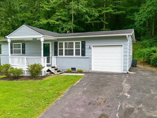 2216 Rifle Range Drive, Knoxville, TN 37918