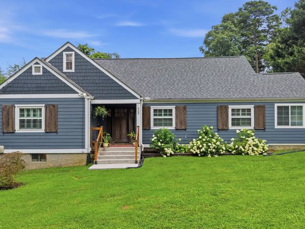 903 S Crest Road, Chattanooga, TN 37404