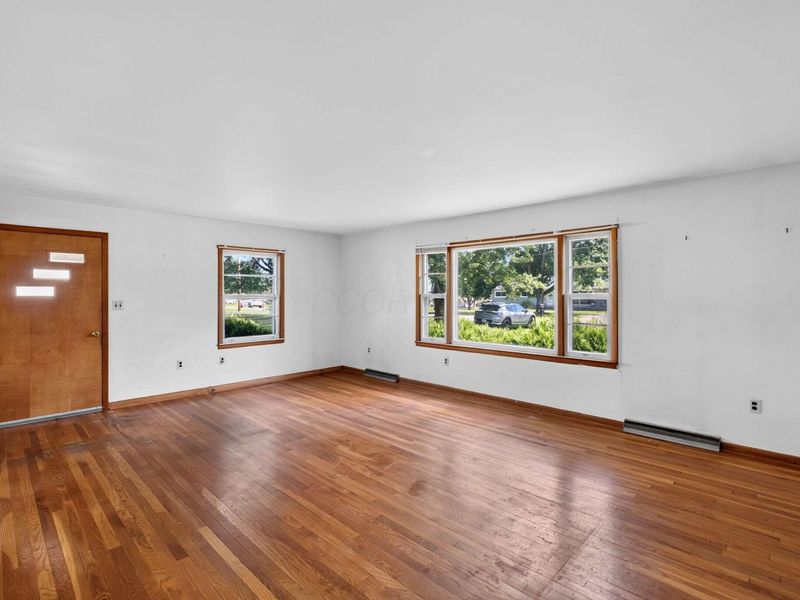 146 Oakland Boulevard NE, Newark, OH 43055 Photo 4