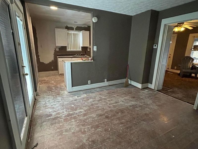 2397 Sullivant Avenue , Columbus, OH 43204 Photo 6