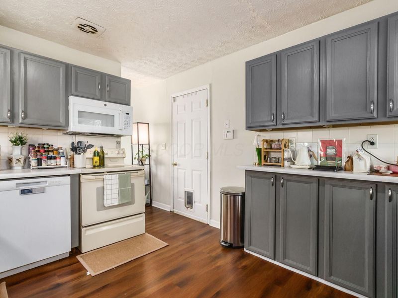 129 Lincolnshire Road, Columbus, OH 43230 Photo 7