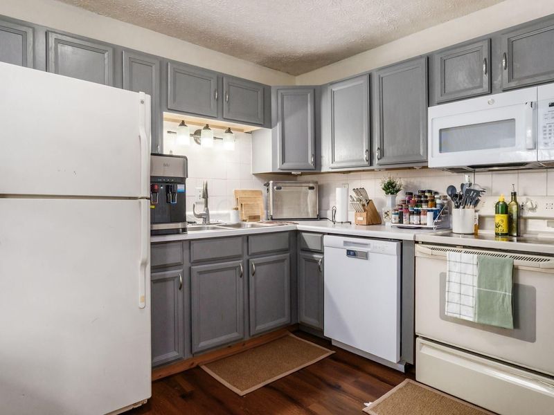 129 Lincolnshire Road, Columbus, OH 43230 Photo 8