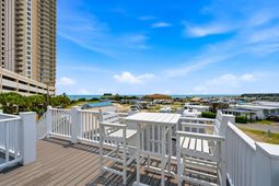 9700 Kings Rd. photo 4