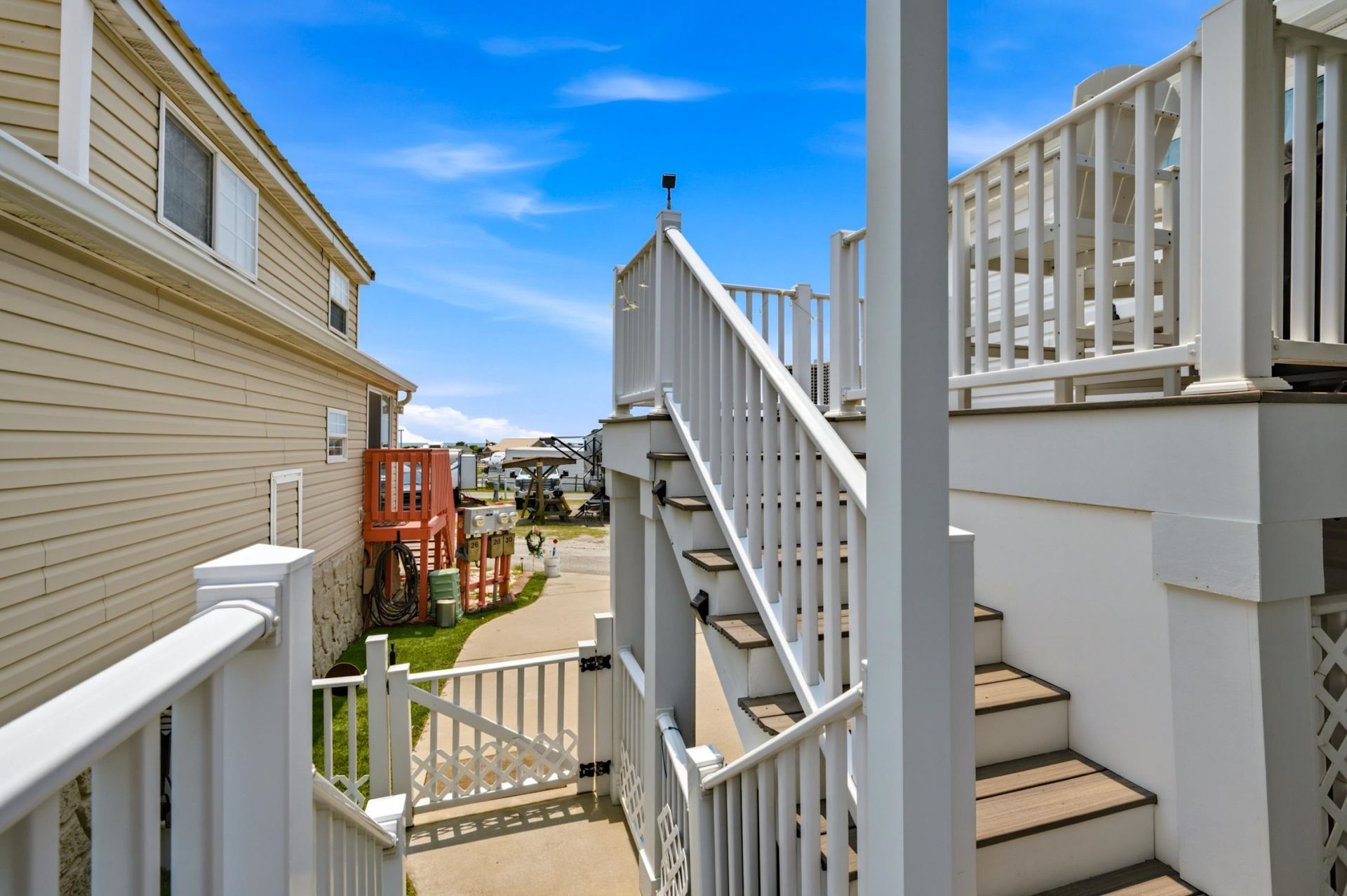 9700 Kings Rd. Photo 21