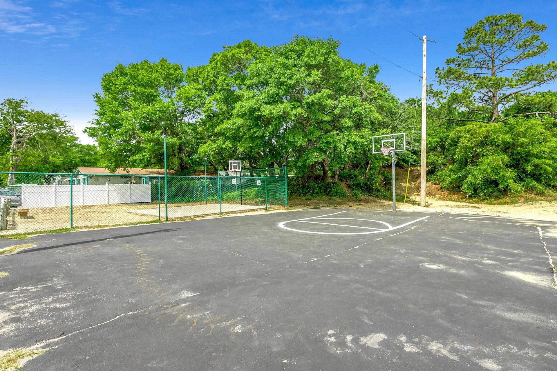 9700 Kings Rd. Photo 38