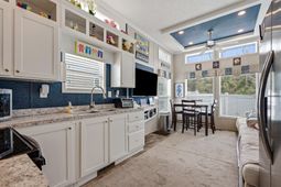 9700 Kings Rd. photo 4