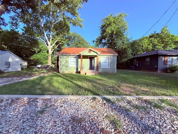 917 Sherrill Street, Winnsboro, TX 75494