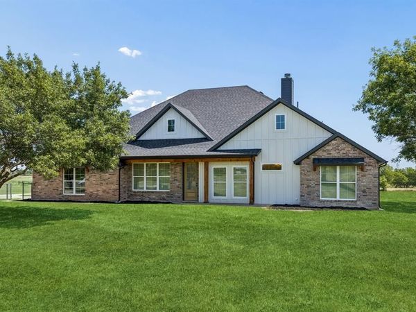 1311 Greathouse Road , Waxahachie, TX 75167