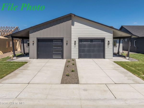 7701 N Mocha Lp, Coeur d'Alene, ID 83815