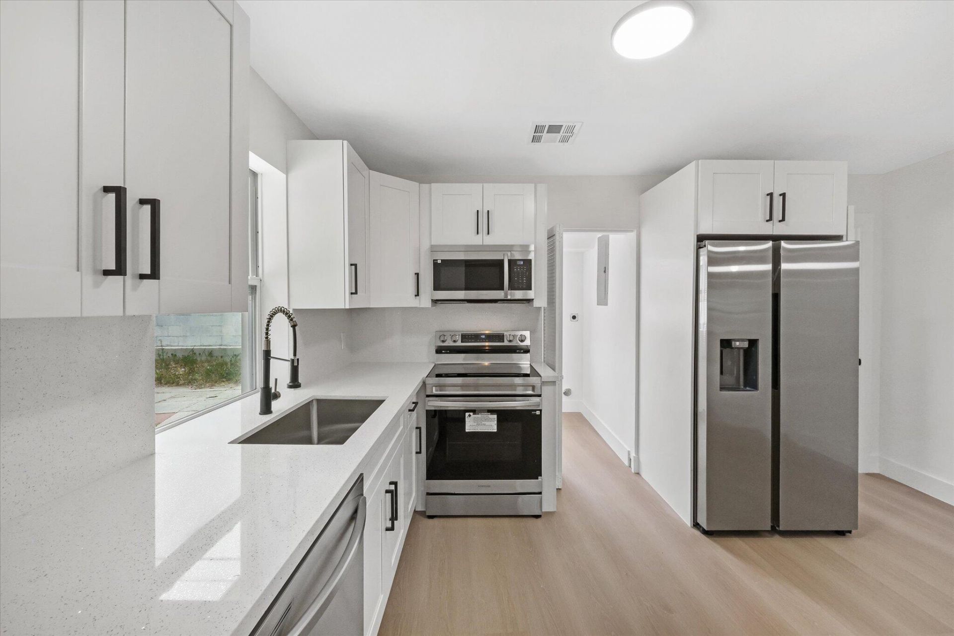 1803 Service Road, North Palm Beach, FL 33408 Photo