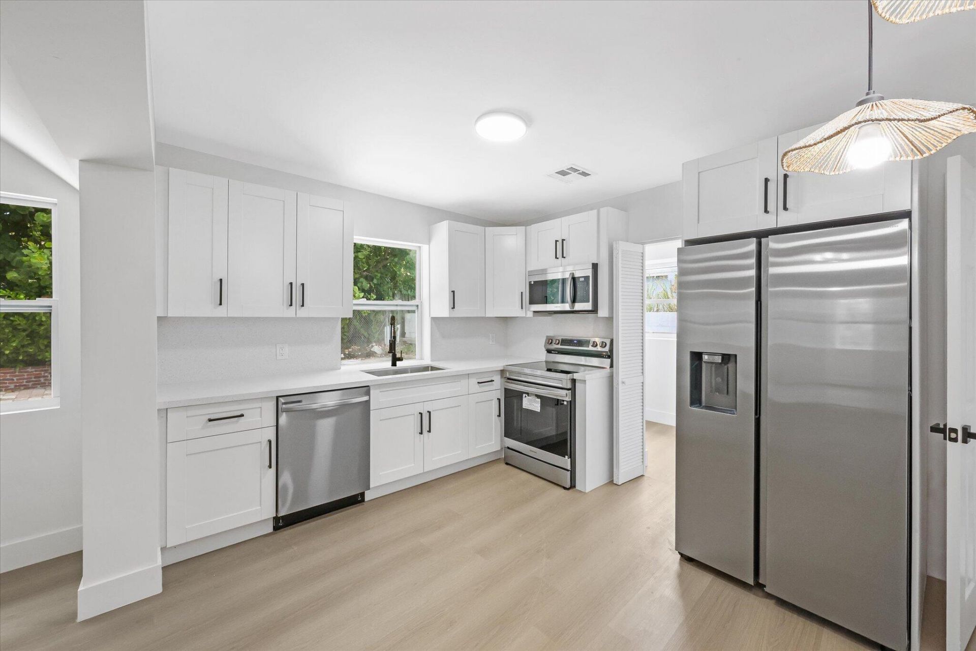 1803 Service Road, North Palm Beach, FL 33408 Photo
