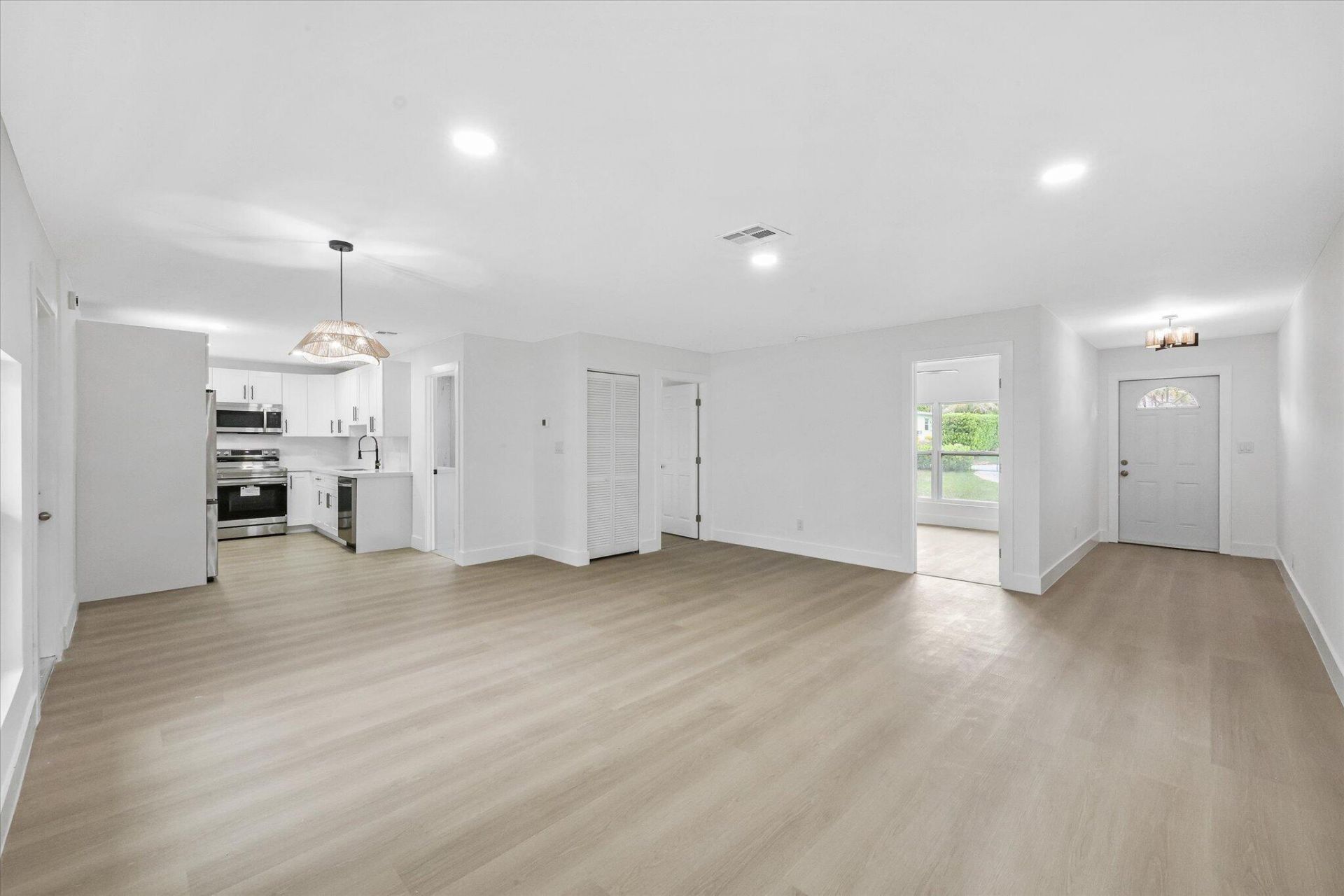 1803 Service Road, North Palm Beach, FL 33408 Photo