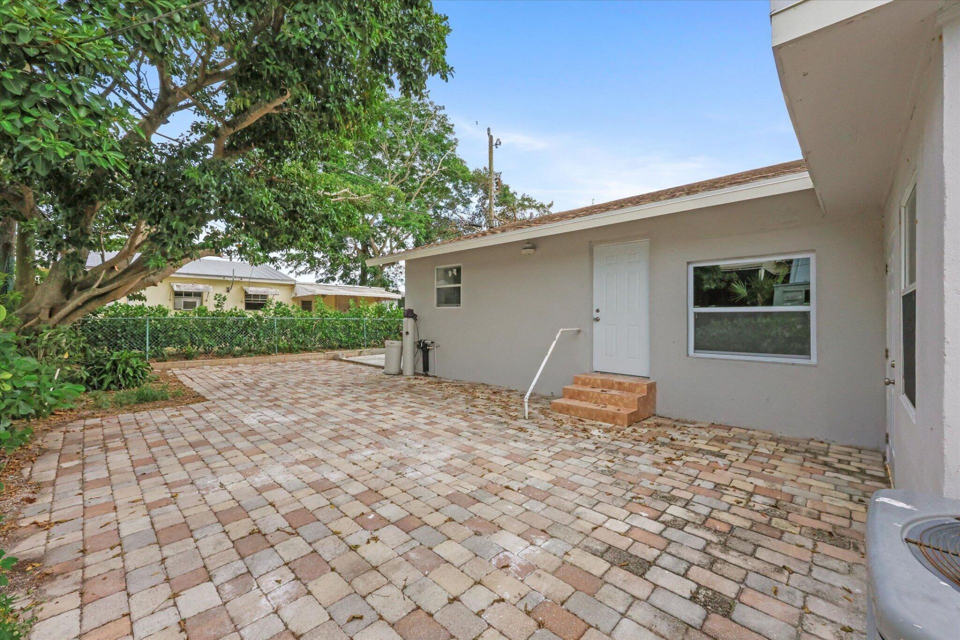 1803 Service Road, North Palm Beach, FL 33408 Photo