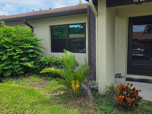 6034 INDRIO Road, Unit 5, Fort Pierce, FL 34951